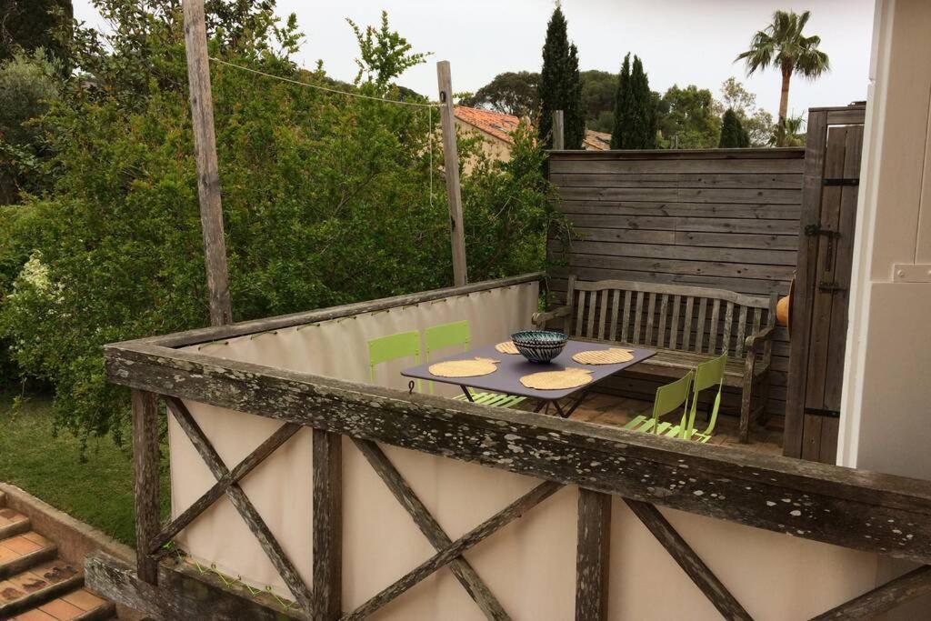 Appartement A 100 M Du Village De Porquerolles Eksteriør billede